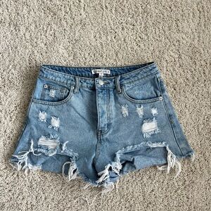 Signature 8 shorts. high waisted